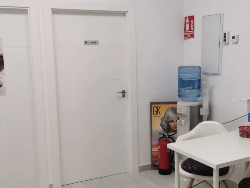 COMMERCIAL PREMISES IN LA ZENIA