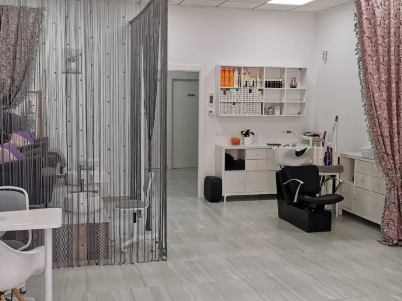 COMMERCIAL PREMISES IN LA ZENIA