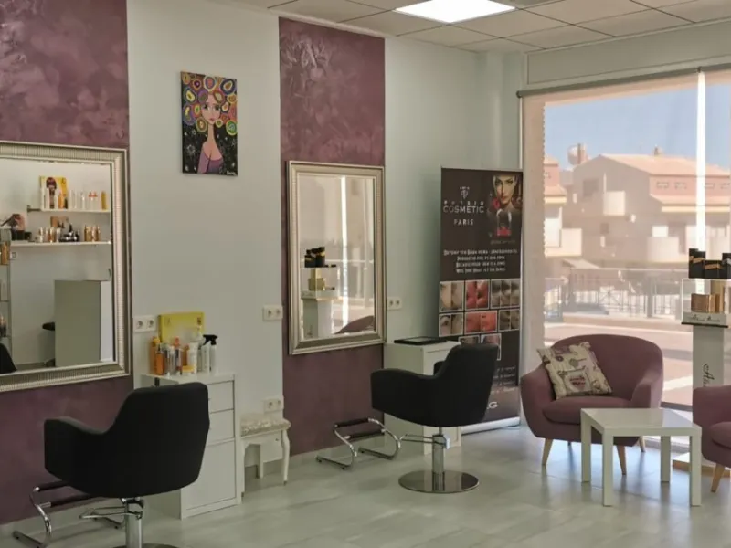 COMMERCIAL PREMISES IN LA ZENIA