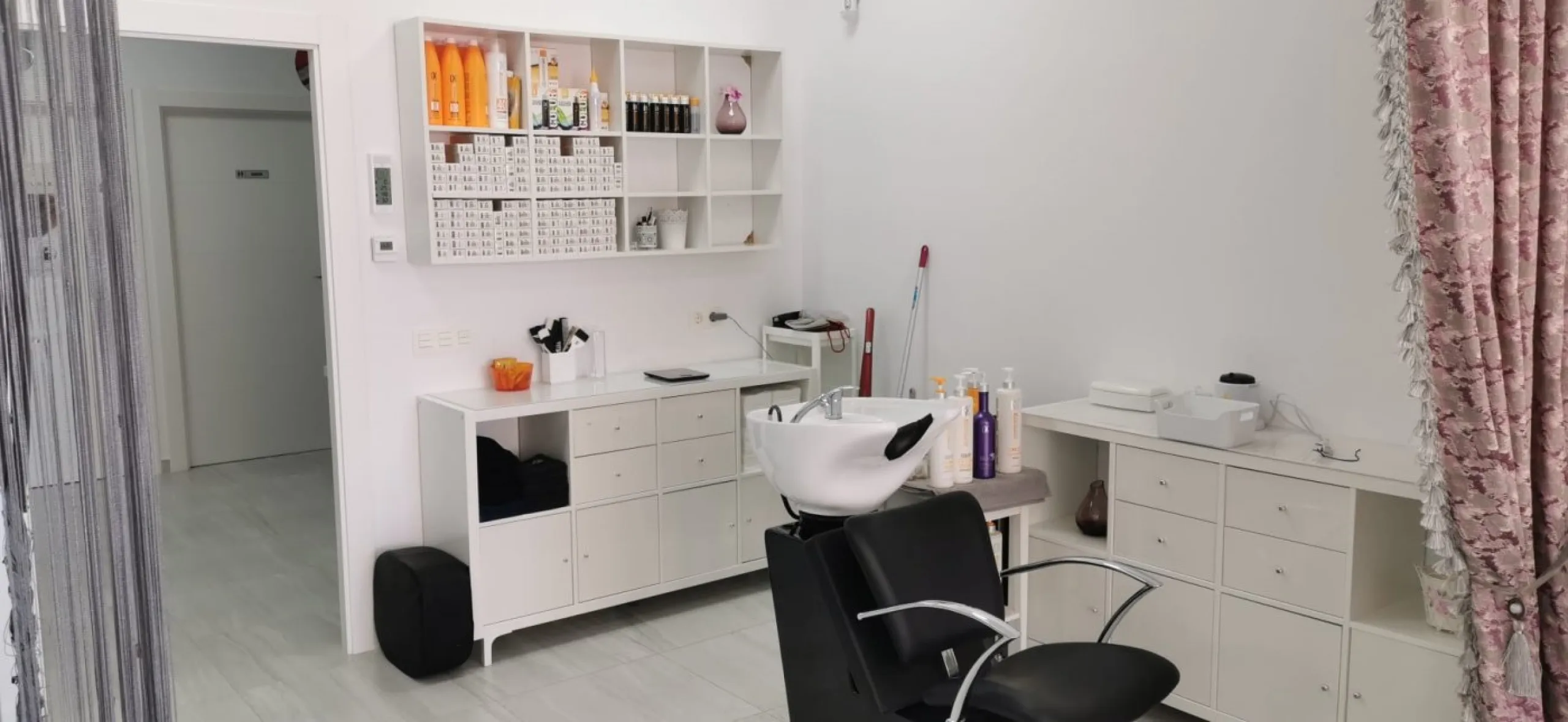 COMMERCIAL PREMISES IN LA ZENIA