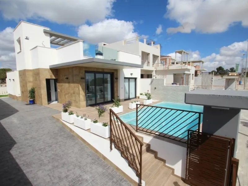 NEW BUILT VILLA IN PLAYA HONDA