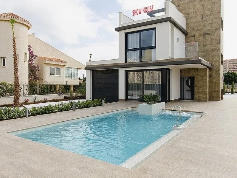 NEW BUILT VILLA IN PLAYA HONDA