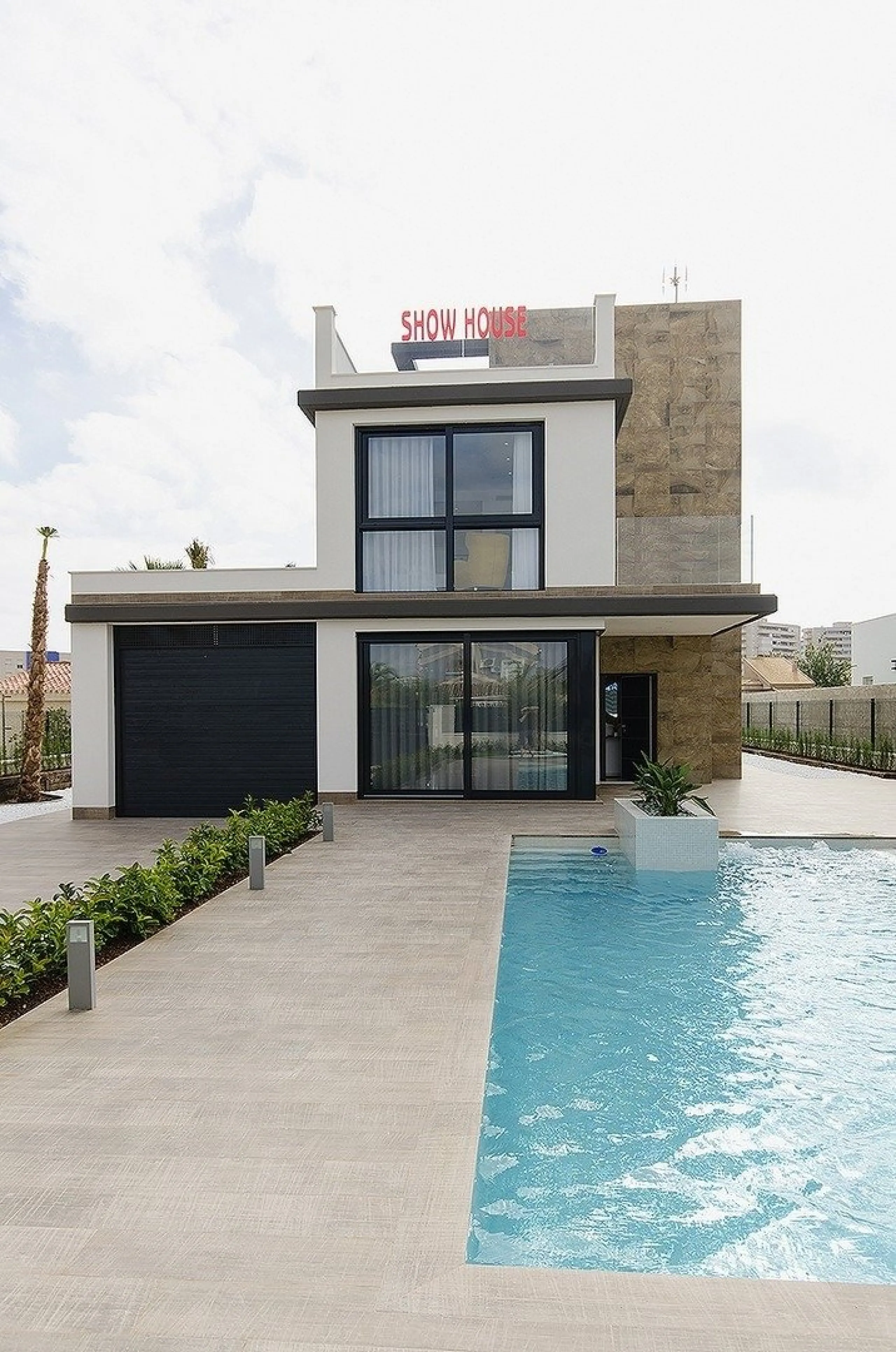 NEW BUILT VILLA IN PLAYA HONDA