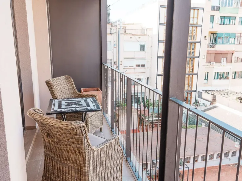 Bright and Spacious Duplex Apartment in Central Barcelona