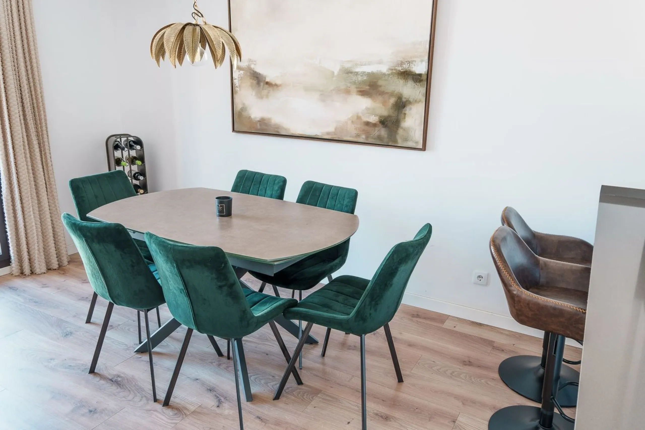 Bright and Spacious Duplex Apartment in Central Barcelona