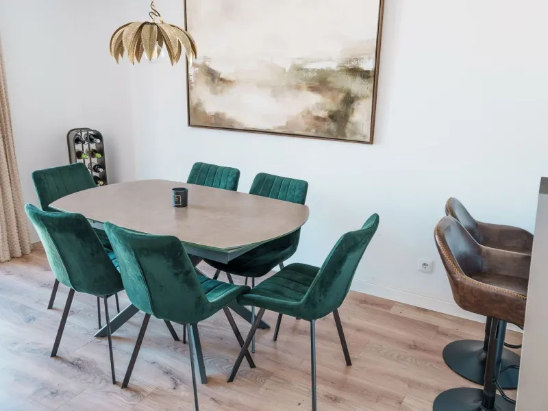 Bright and Spacious Duplex Apartment in Central Barcelona