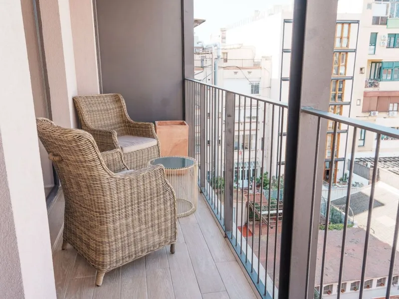 Bright and Spacious Duplex Apartment in Central Barcelona