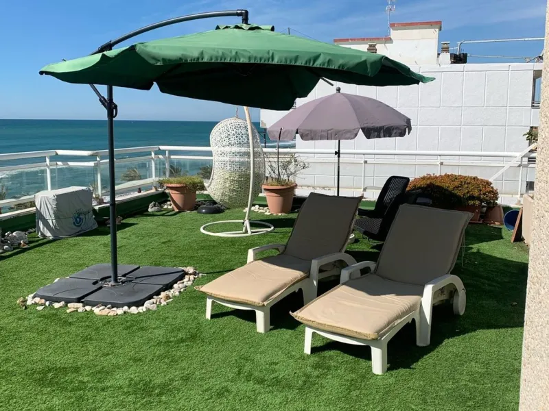 Apartamento luminoso con vistas al mar en El Mas Mel, Calafell