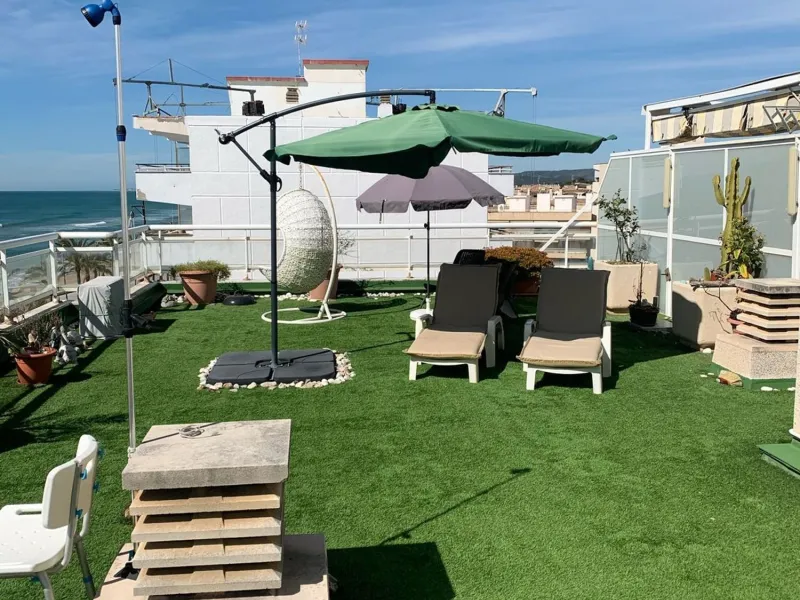Apartamento luminoso con vistas al mar en El Mas Mel, Calafell