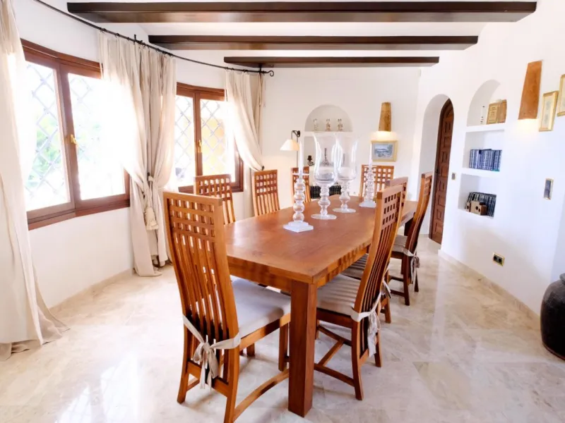 LUXURY HOUSE IN BENISSA