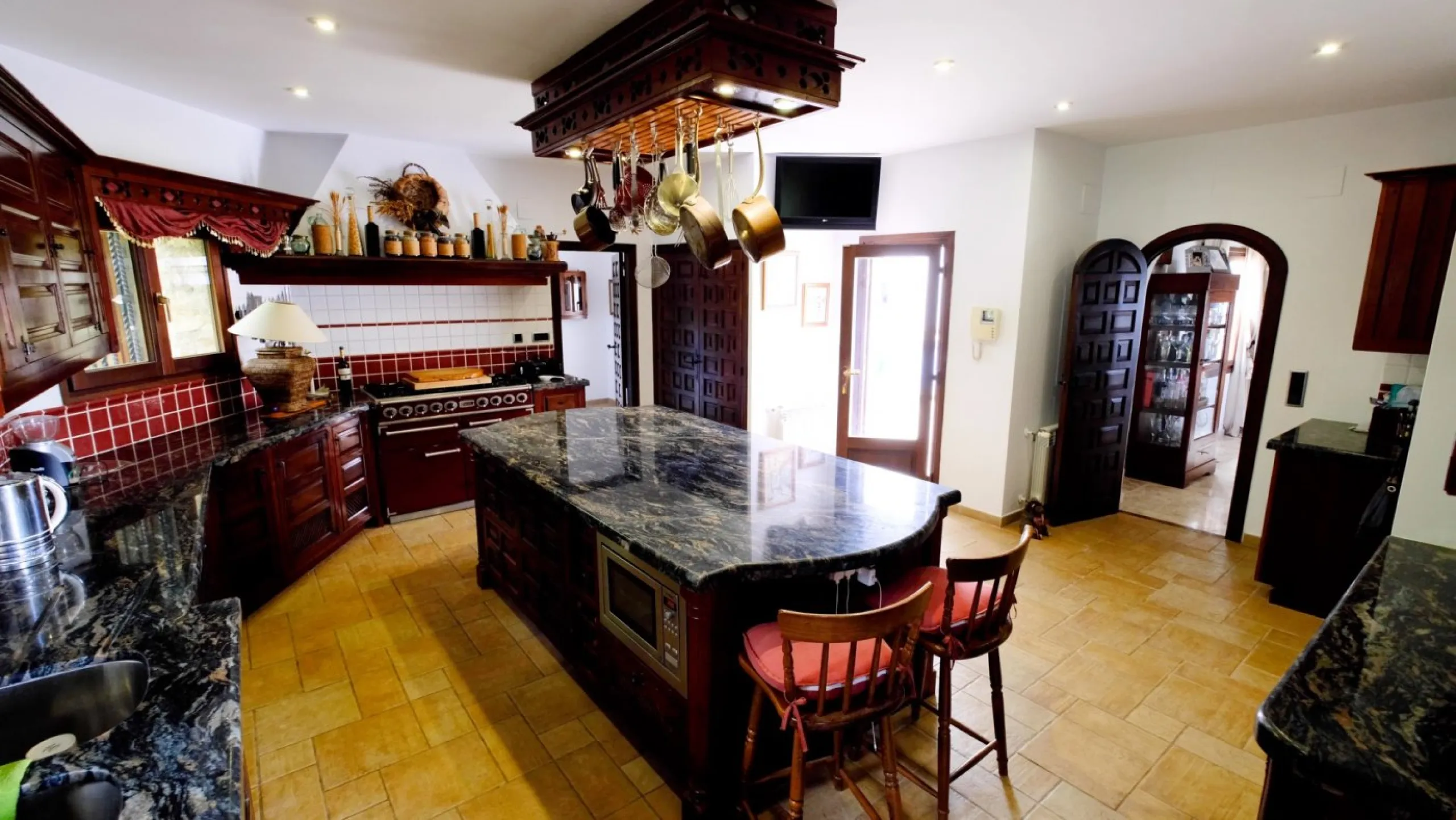 LUXURY HOUSE IN BENISSA