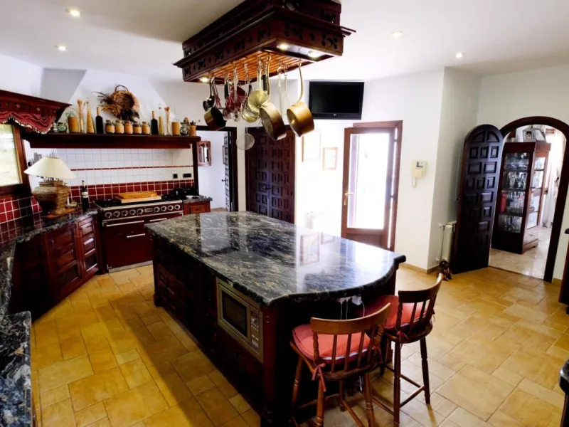 LUXURY HOUSE IN BENISSA