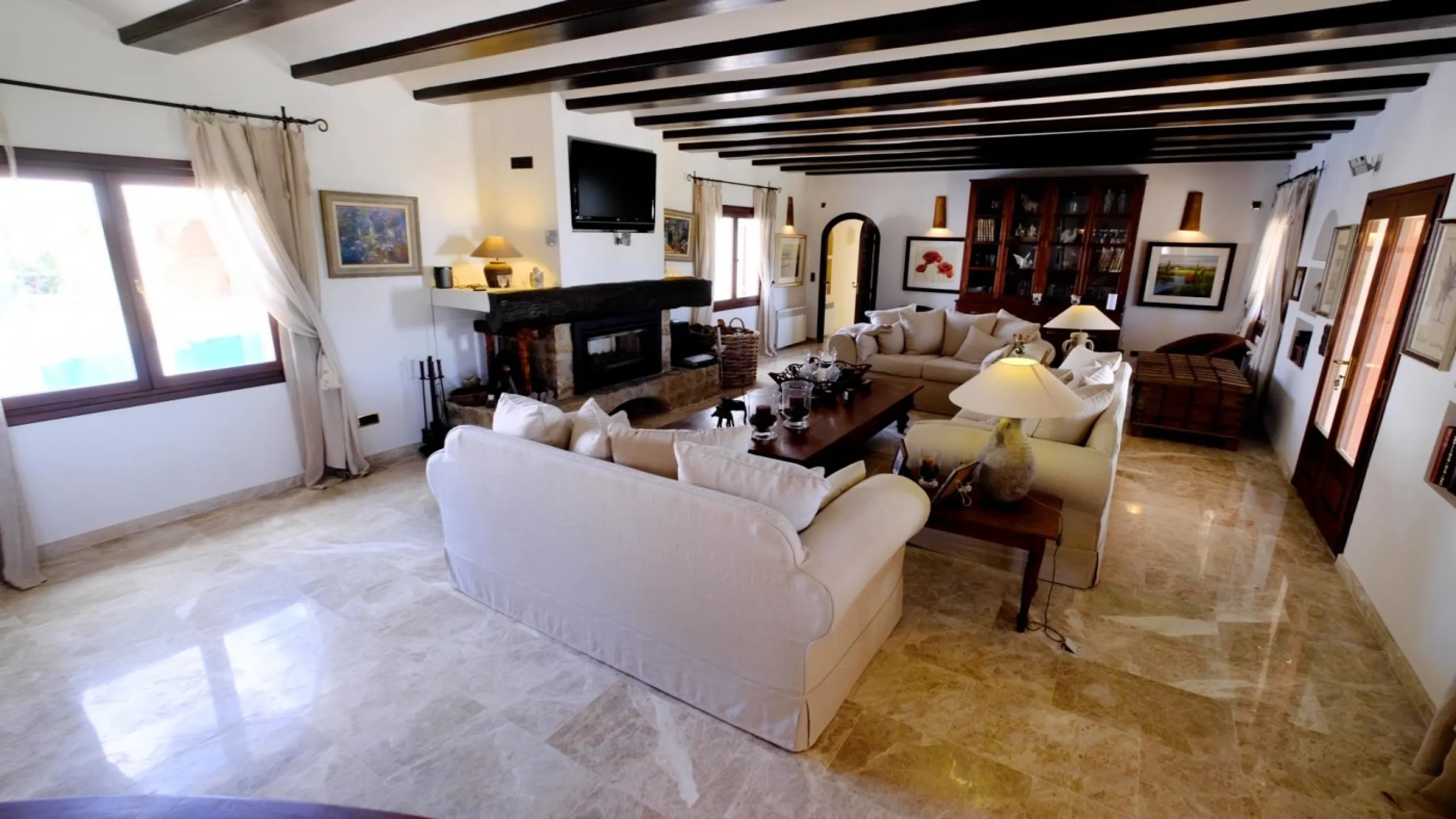 LUXURY HOUSE IN BENISSA