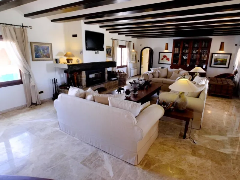 LUXURY HOUSE IN BENISSA