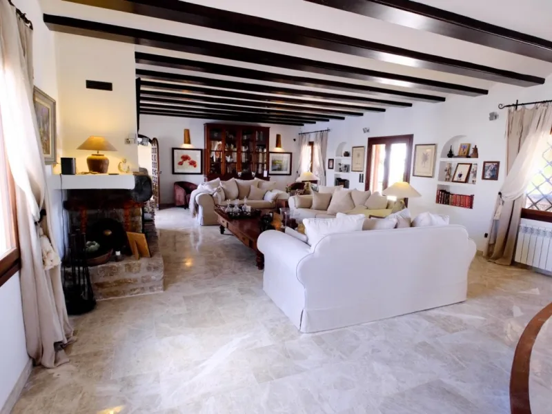 LUXURY HOUSE IN BENISSA