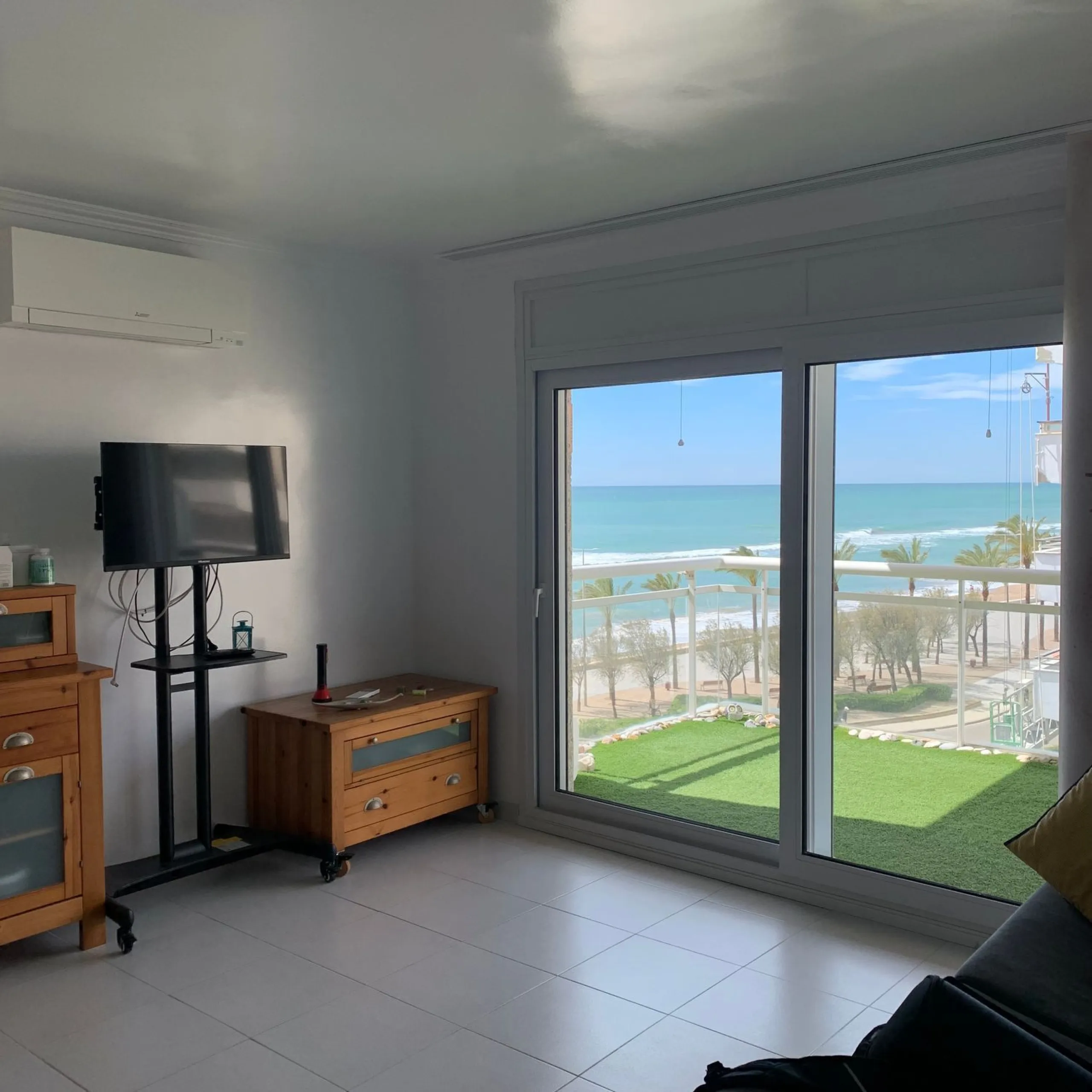 Apartamento luminoso con vistas al mar en El Mas Mel, Calafell