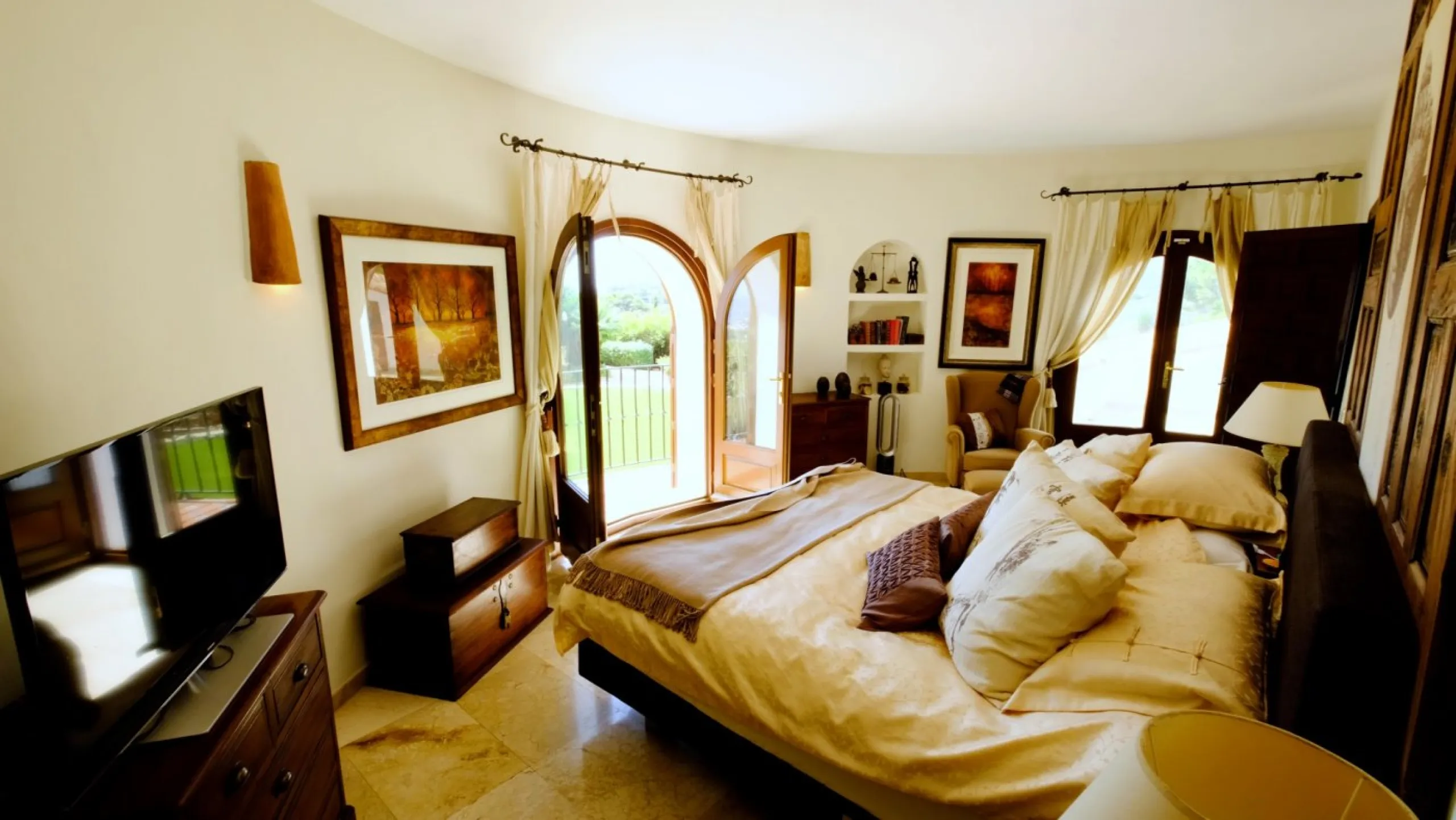 LUXURY HOUSE IN BENISSA