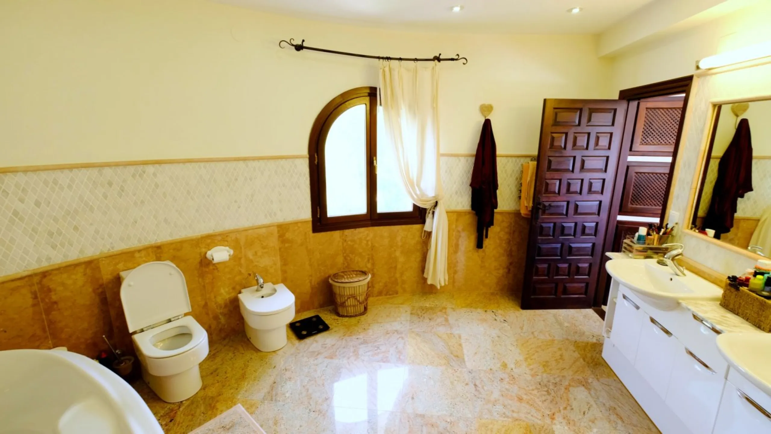 LUXURY HOUSE IN BENISSA
