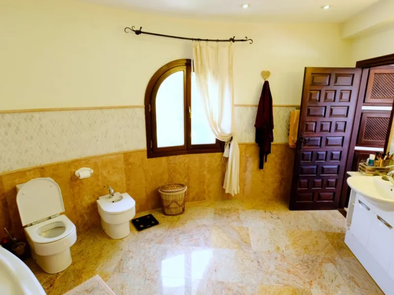 LUXURY HOUSE IN BENISSA