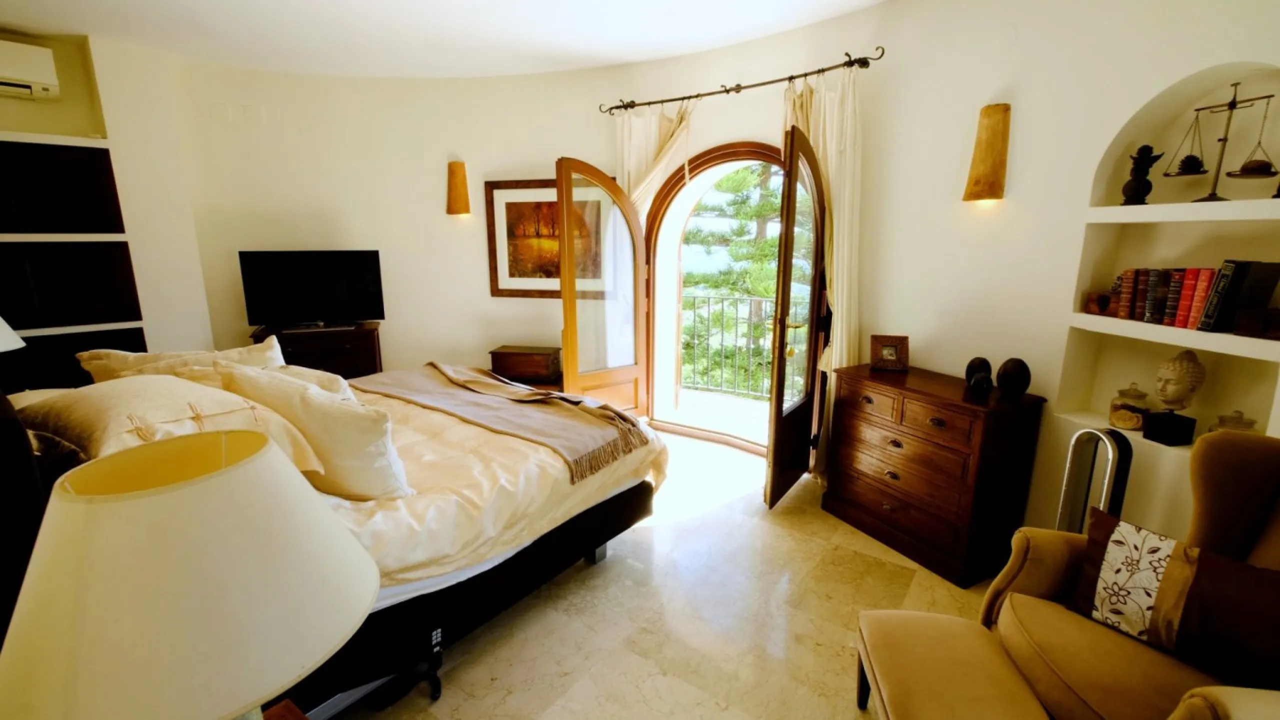 LUXURY HOUSE IN BENISSA