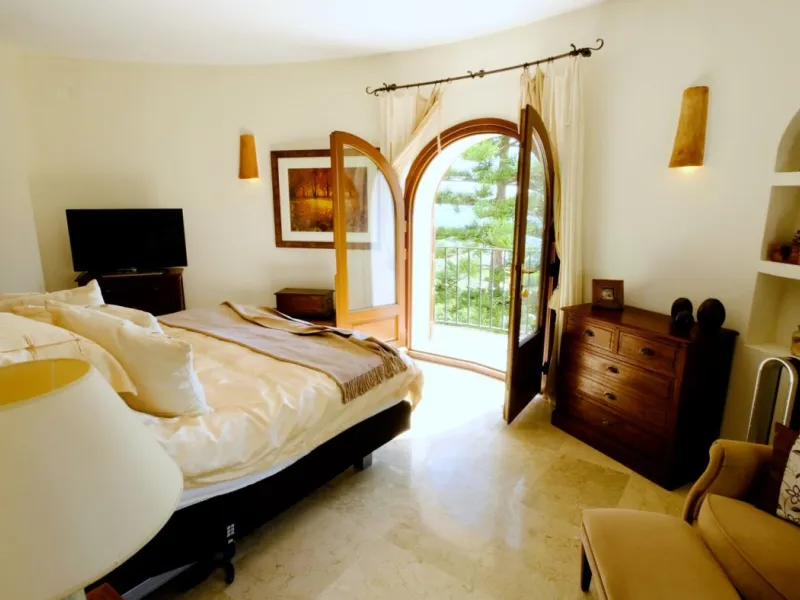 LUXURY HOUSE IN BENISSA