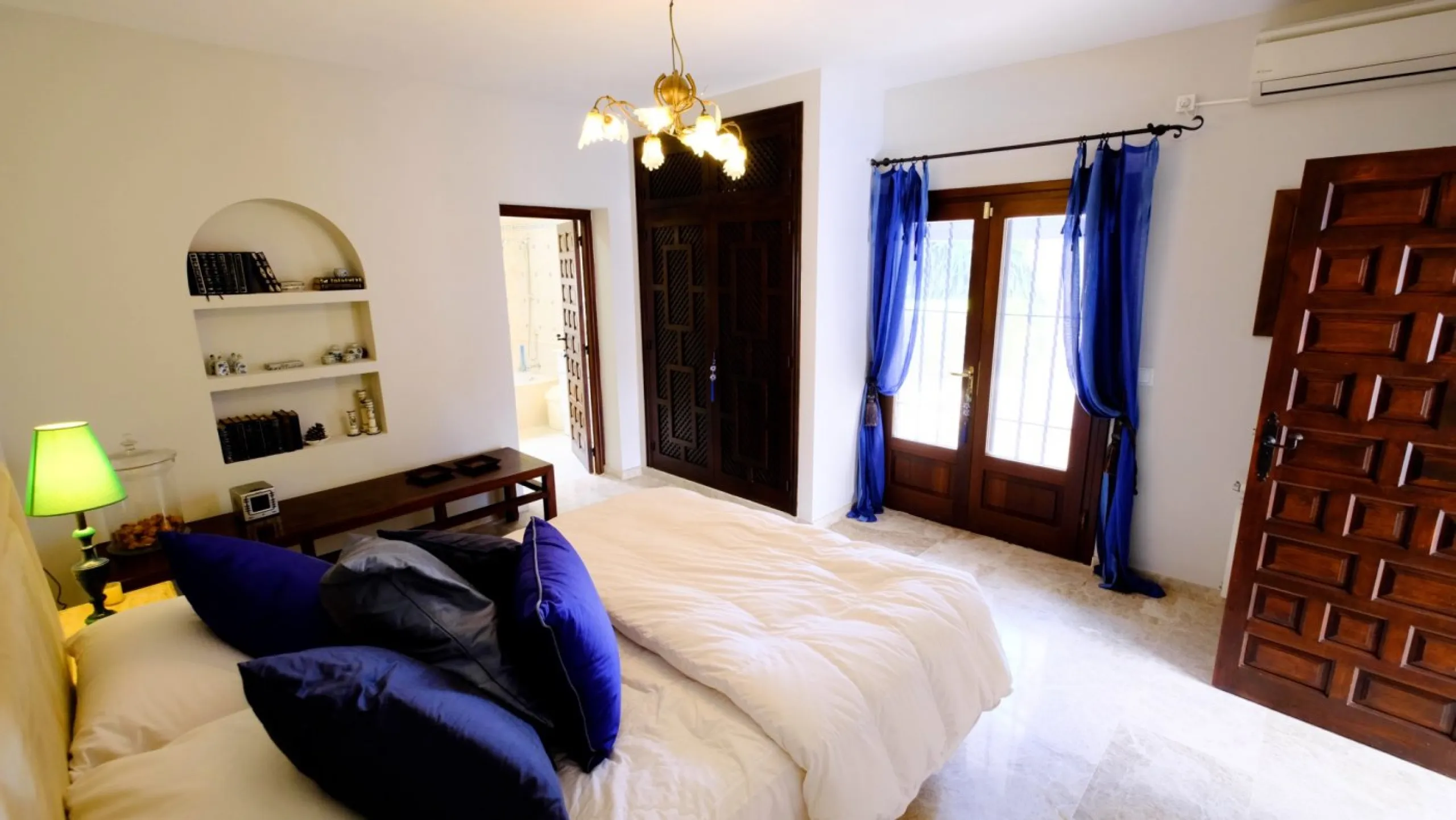 LUXURY HOUSE IN BENISSA