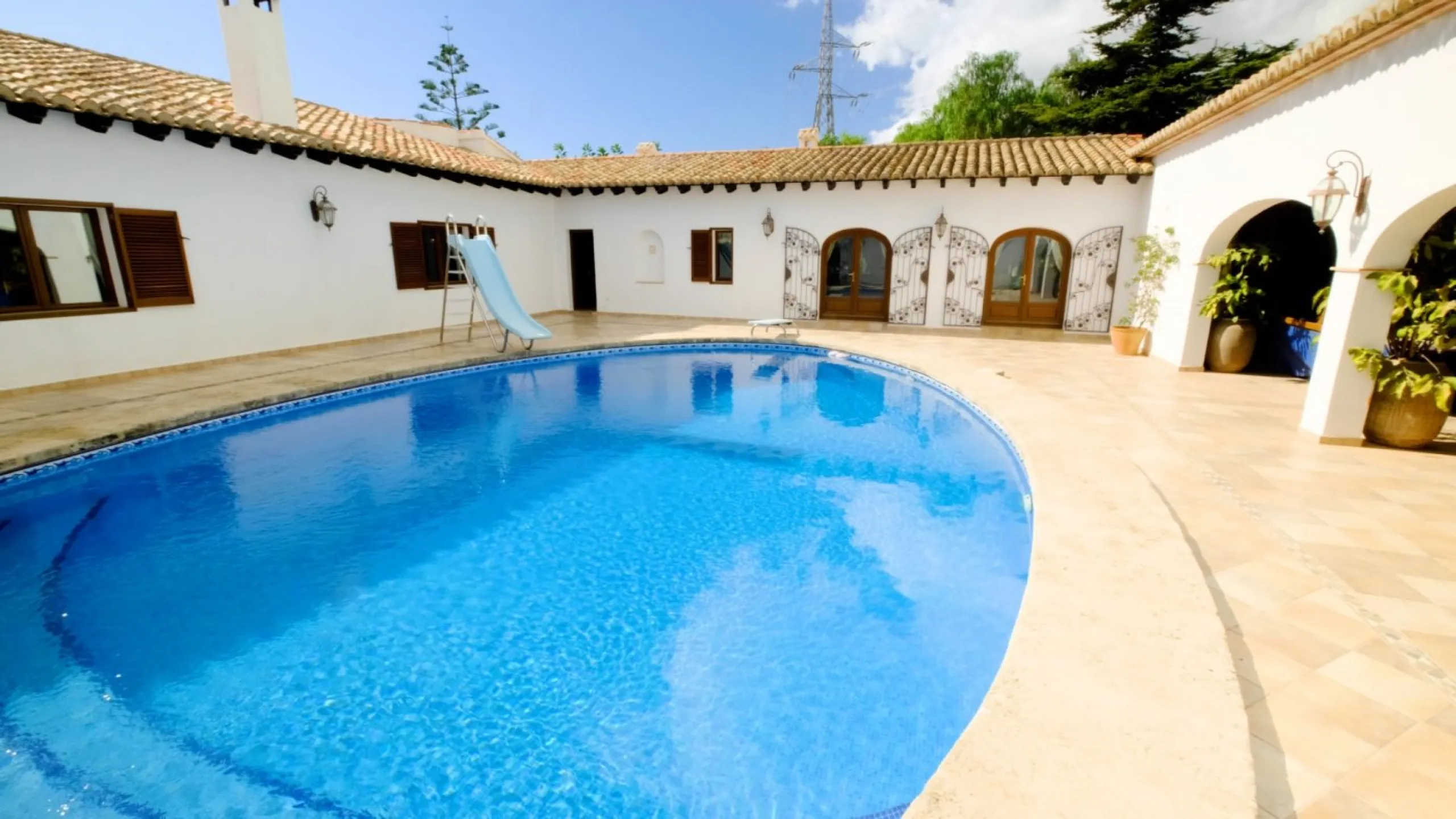 LUXURY HOUSE IN BENISSA