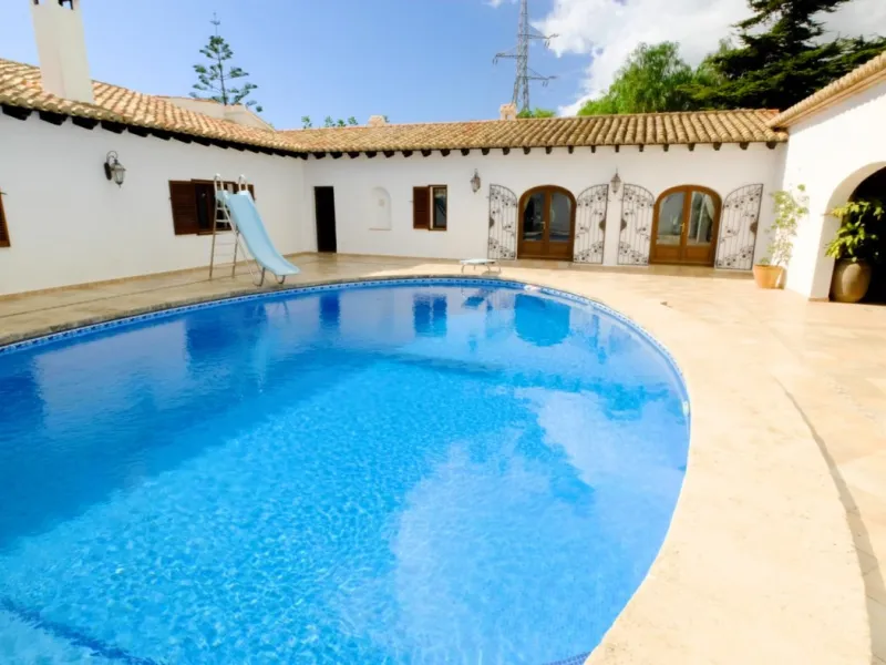 LUXURY HOUSE IN BENISSA