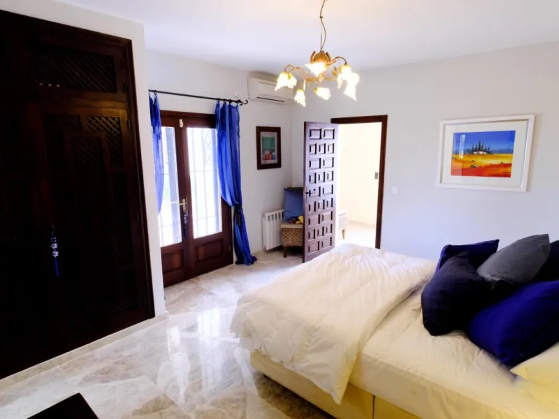 LUXURY HOUSE IN BENISSA