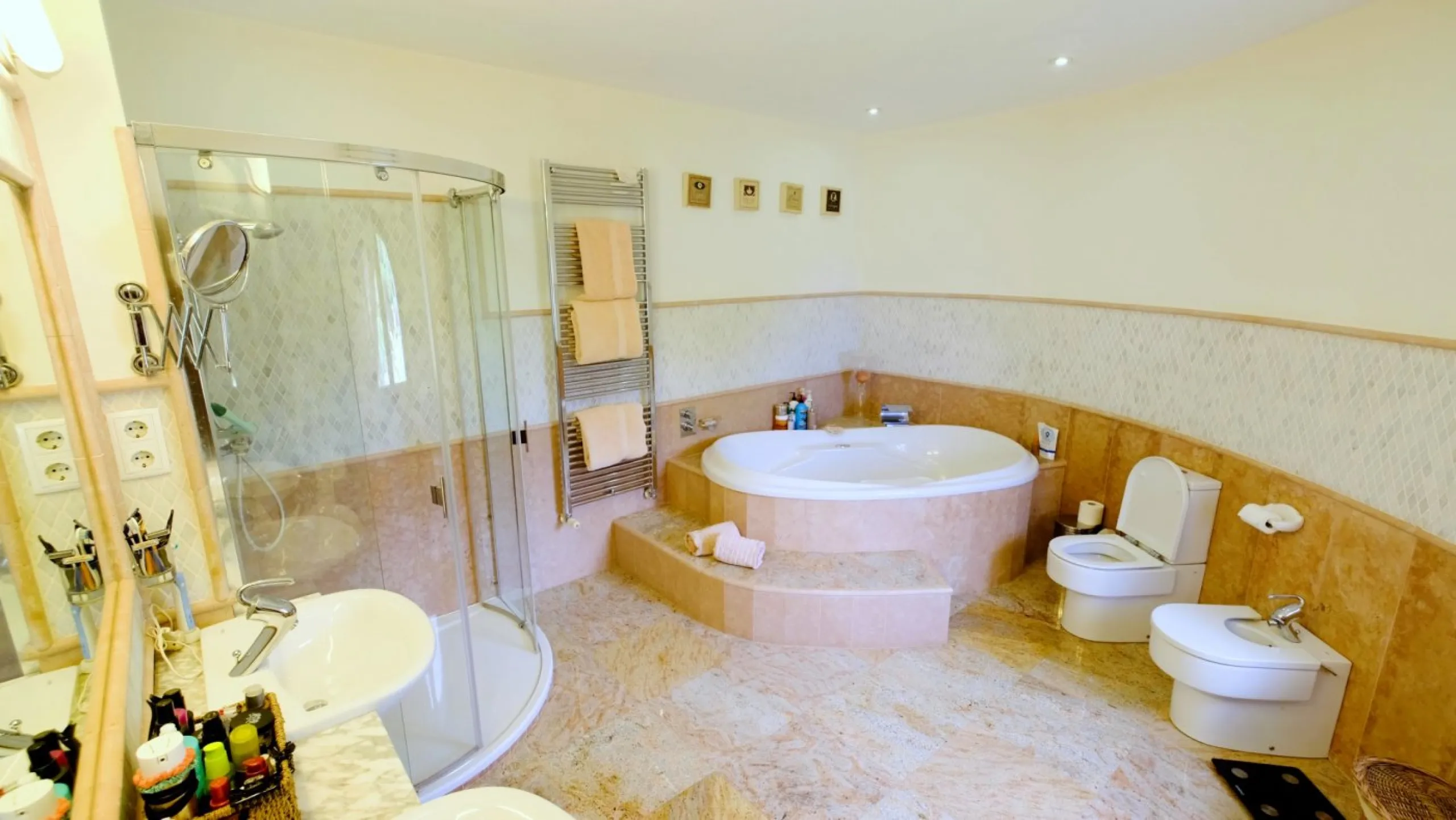 LUXURY HOUSE IN BENISSA