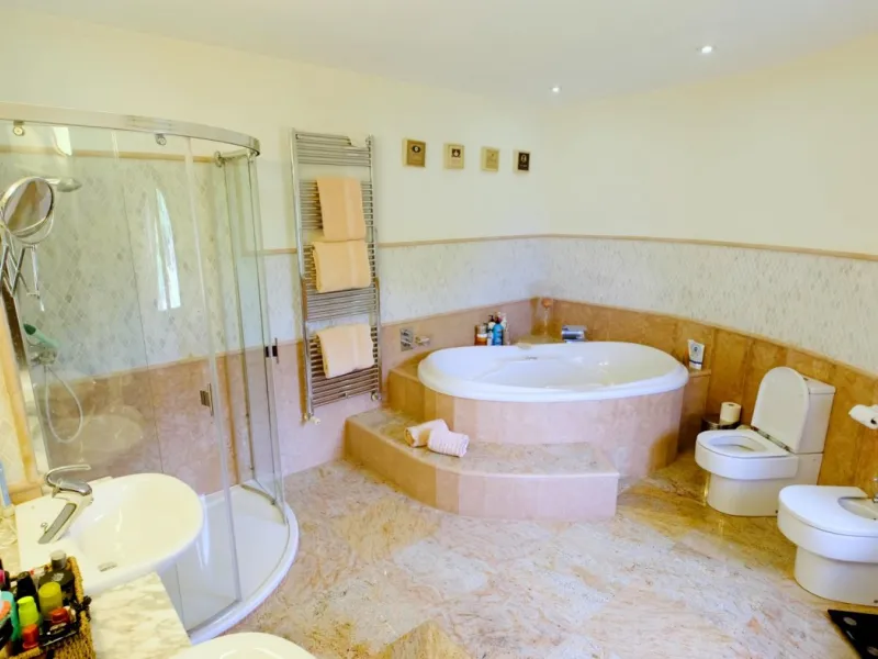 LUXURY HOUSE IN BENISSA