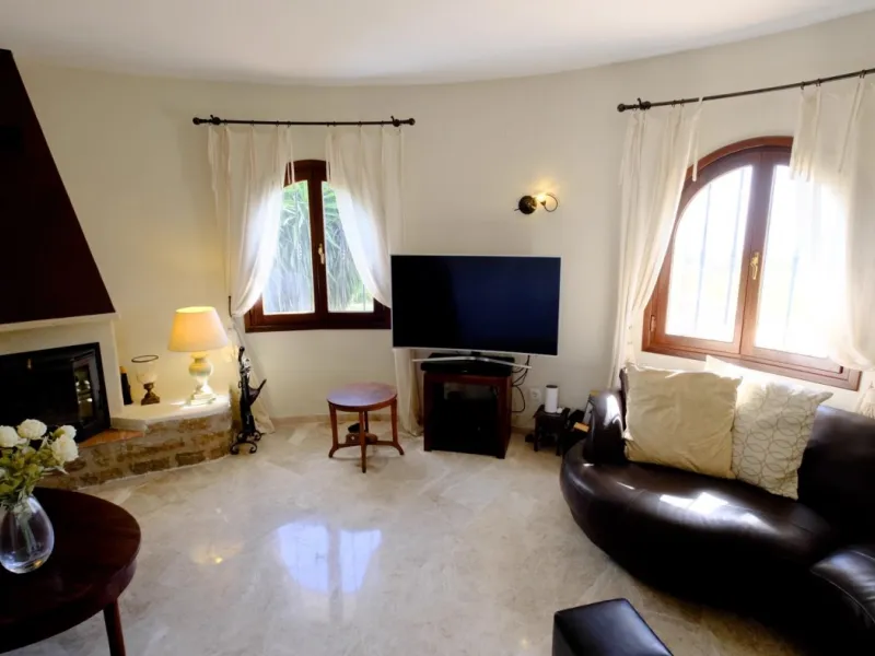 LUXURY HOUSE IN BENISSA