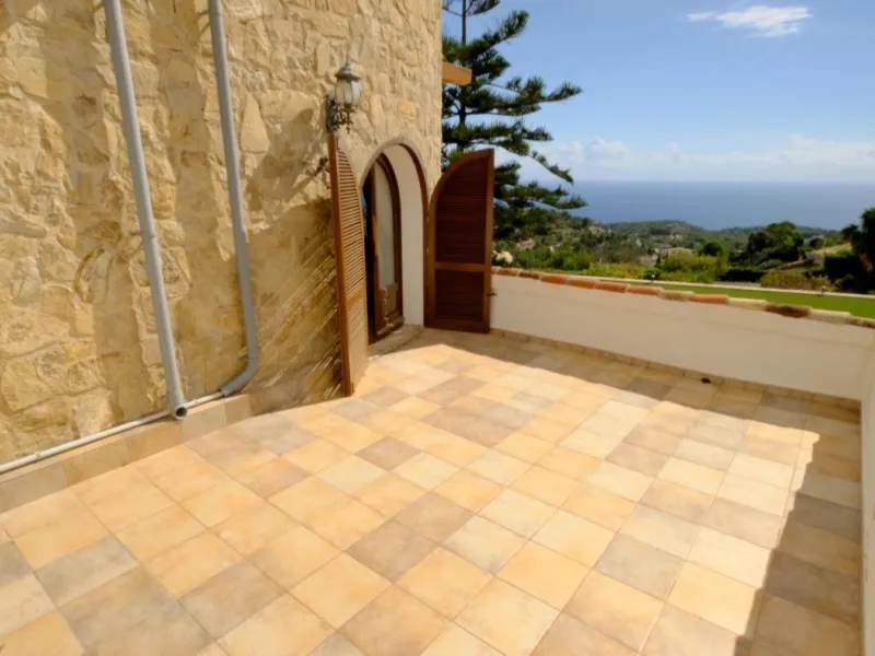 LUXURY HOUSE IN BENISSA