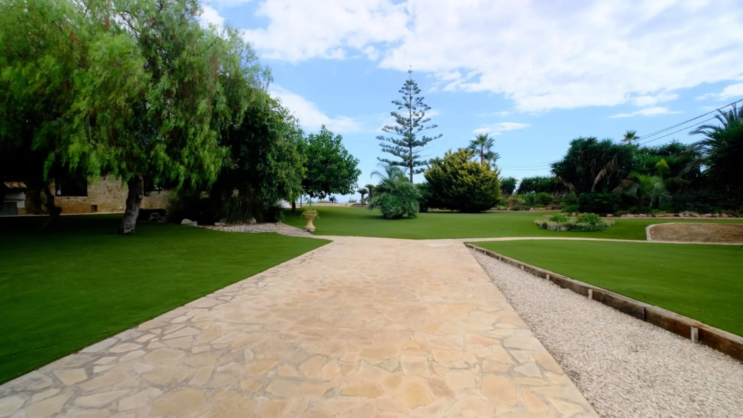 LUXURY HOUSE IN BENISSA