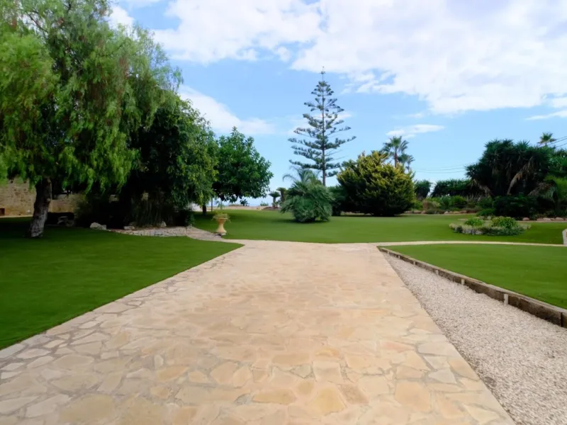 LUXURY HOUSE IN BENISSA