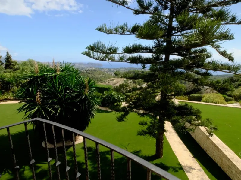 LUXURY HOUSE IN BENISSA