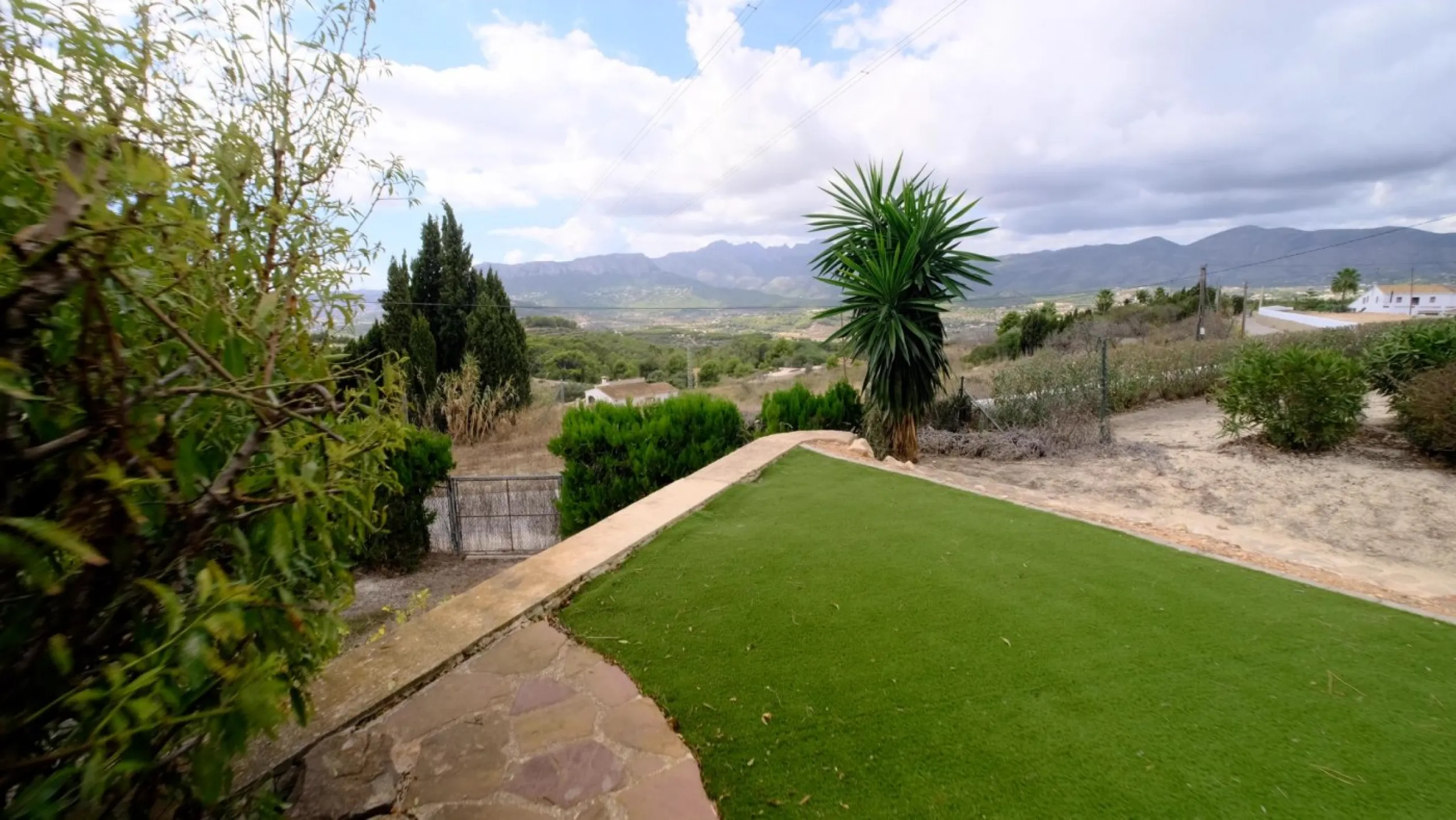 LUXURY HOUSE IN BENISSA