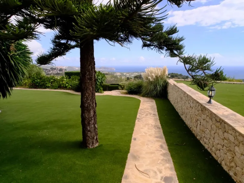 LUXURY HOUSE IN BENISSA
