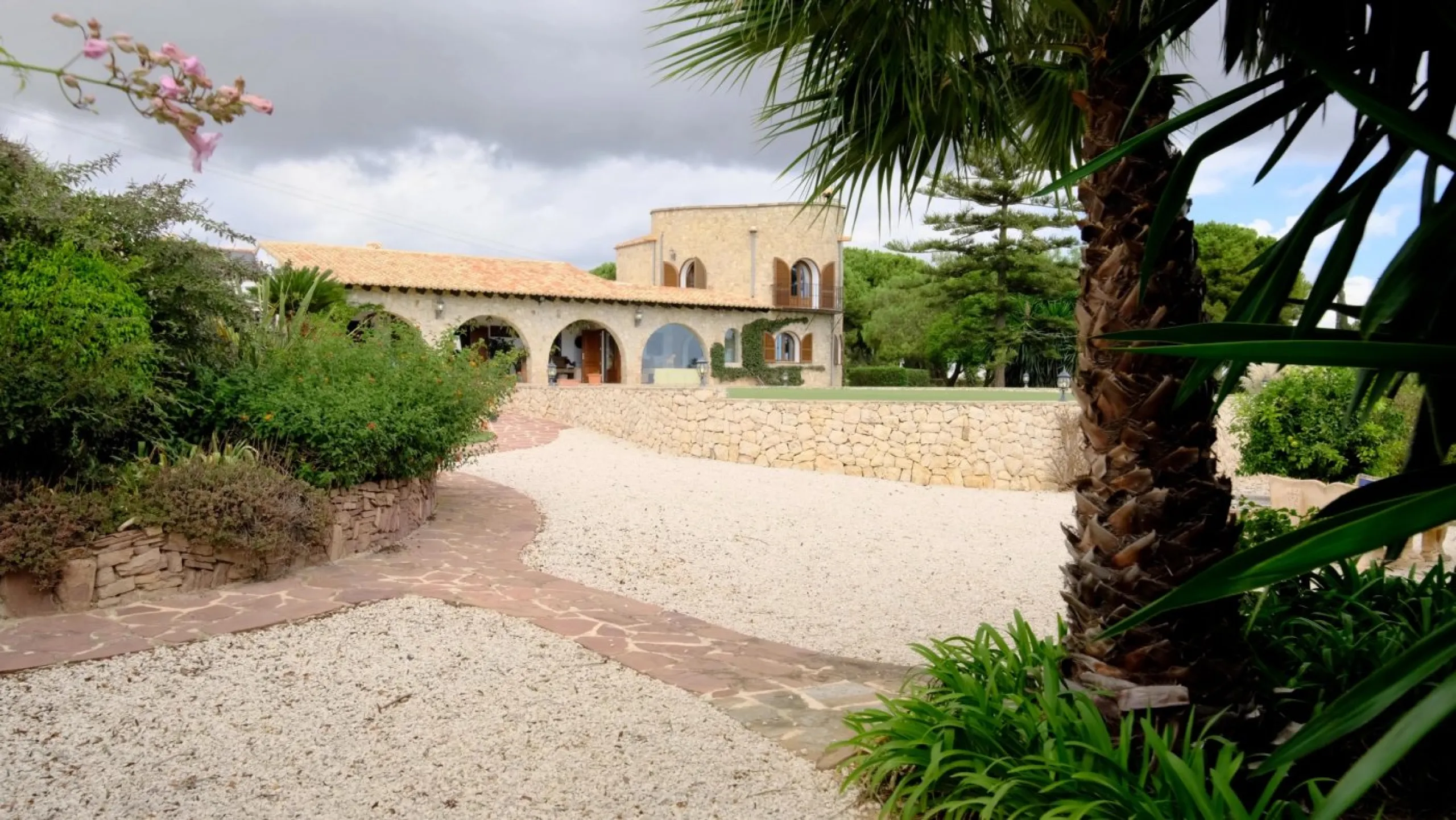 LUXURY HOUSE IN BENISSA