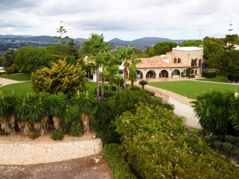 LUXURY HOUSE IN BENISSA