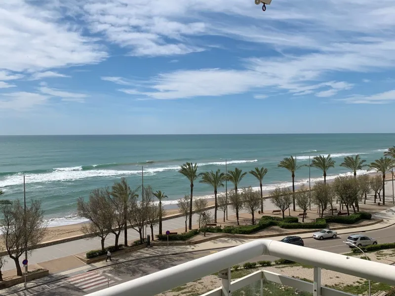 Apartamento luminoso con vistas al mar en El Mas Mel, Calafell
