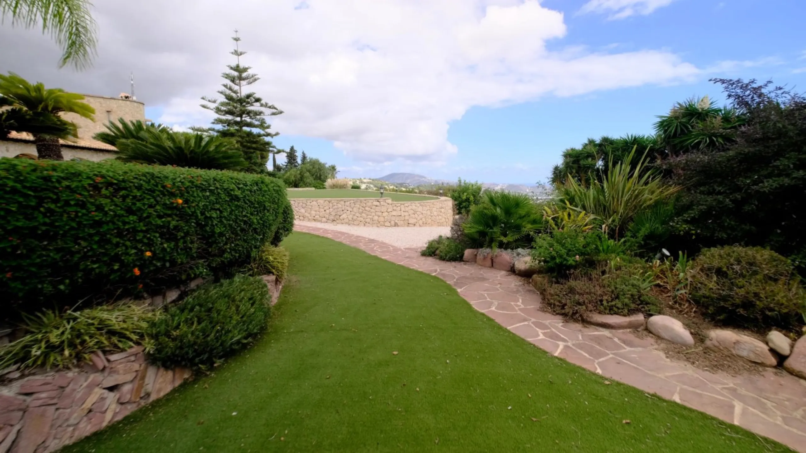 LUXURY HOUSE IN BENISSA