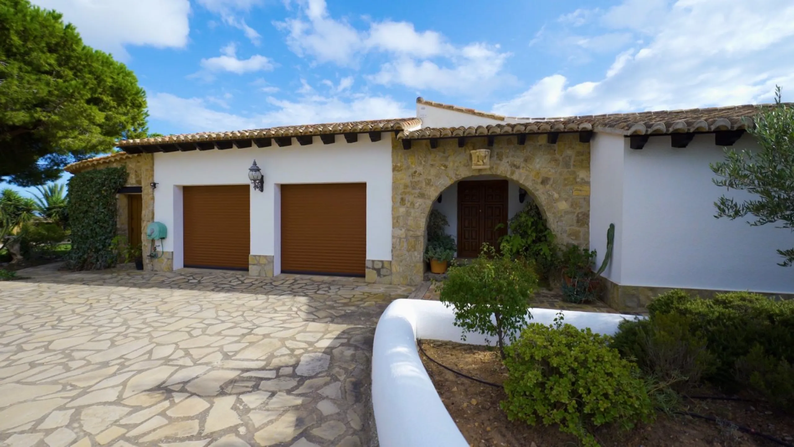 LUXURY HOUSE IN BENISSA