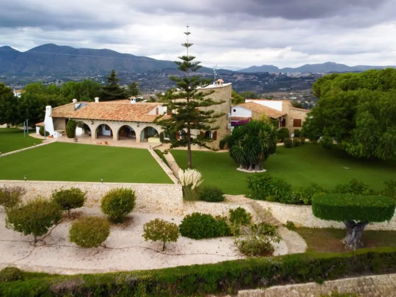 LUXURY HOUSE IN BENISSA