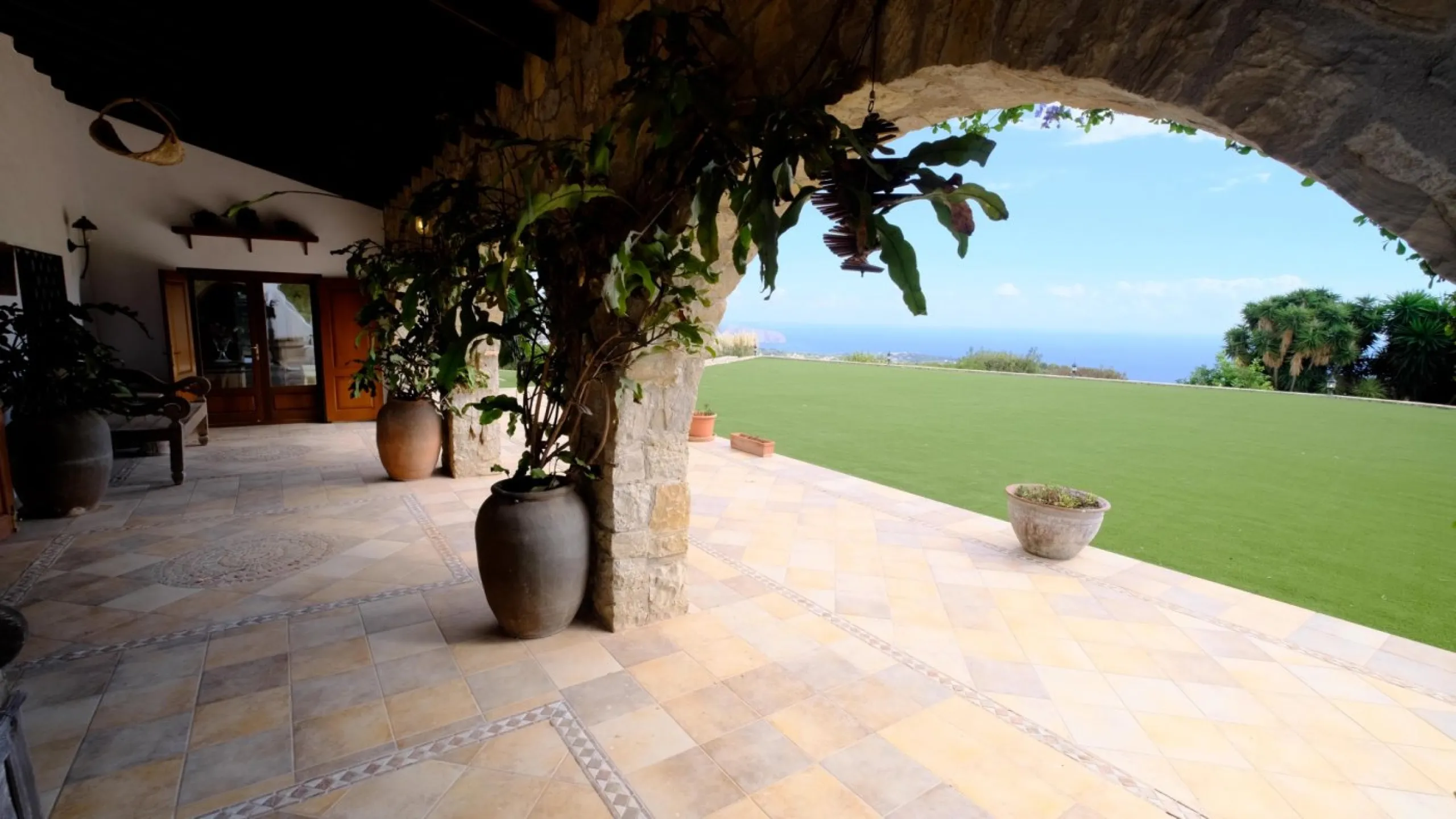 LUXURY HOUSE IN BENISSA