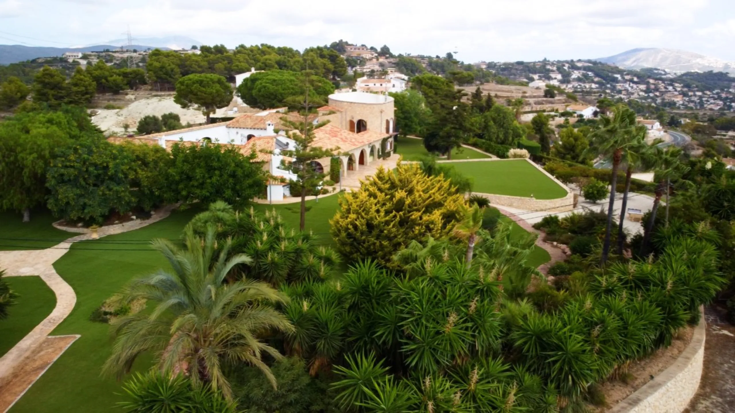 LUXURY HOUSE IN BENISSA