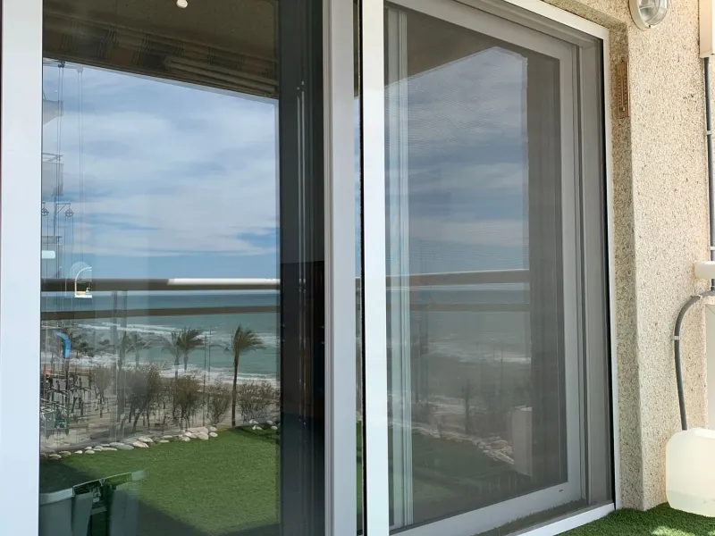 Apartamento luminoso con vistas al mar en El Mas Mel, Calafell
