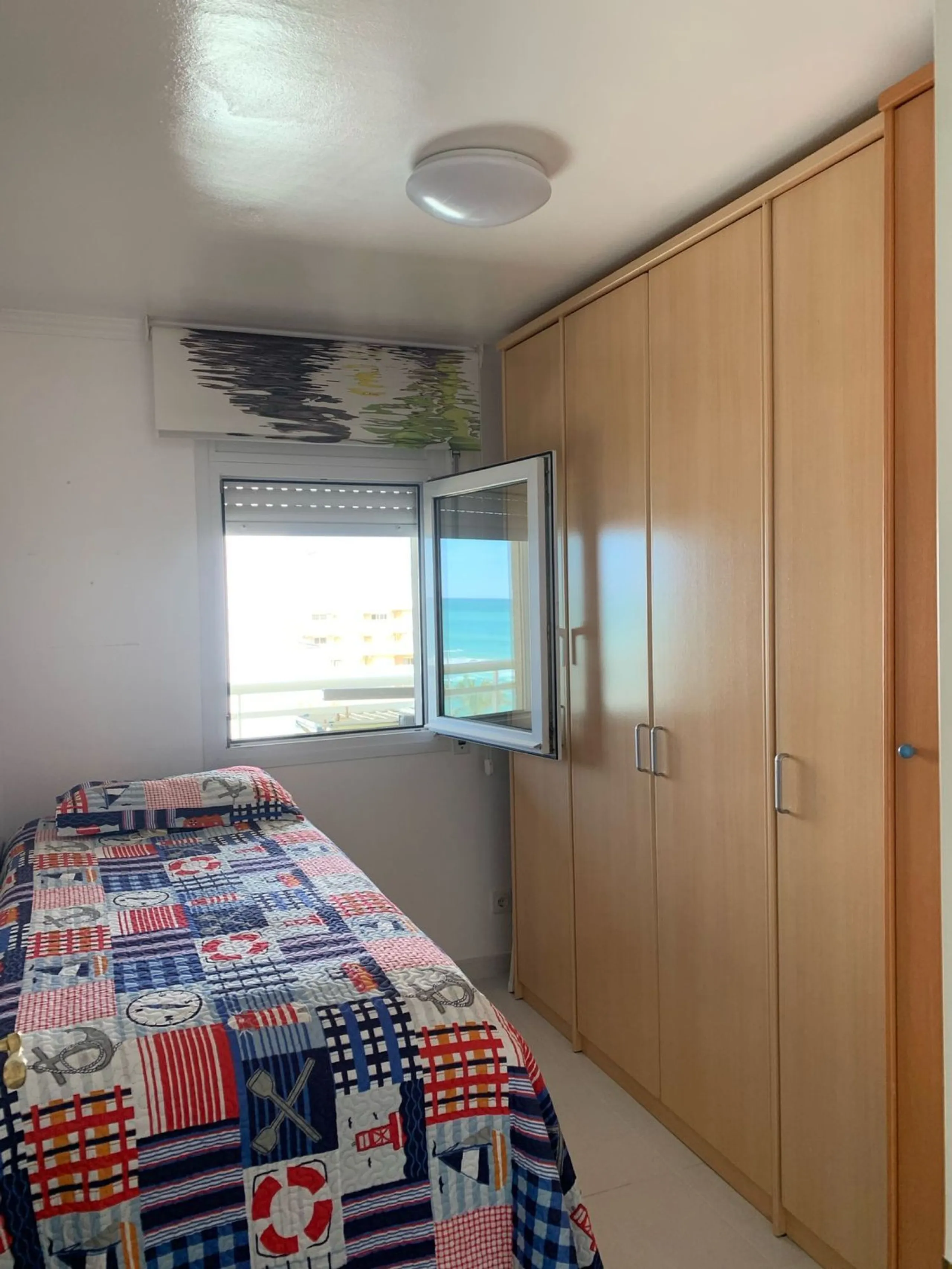 Apartamento luminoso con vistas al mar en El Mas Mel, Calafell