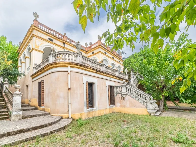 Exclusive historic villa in Caldes de Malavella, Girona, Costa Brava