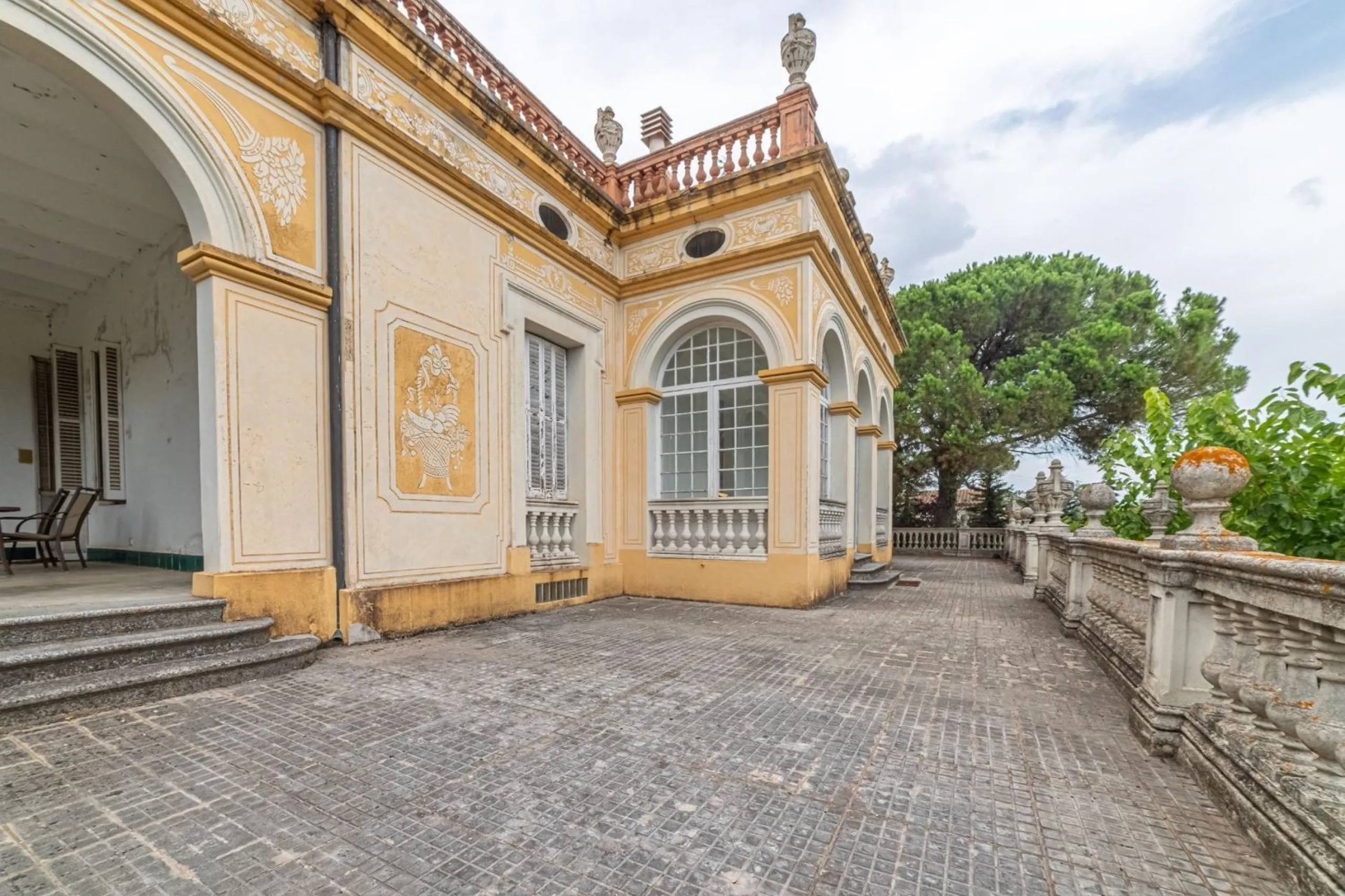 Exclusive historic villa in Caldes de Malavella, Girona, Costa Brava
